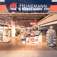 Der Heinemann Duty Free Shop im Flughafen Hannover von außen