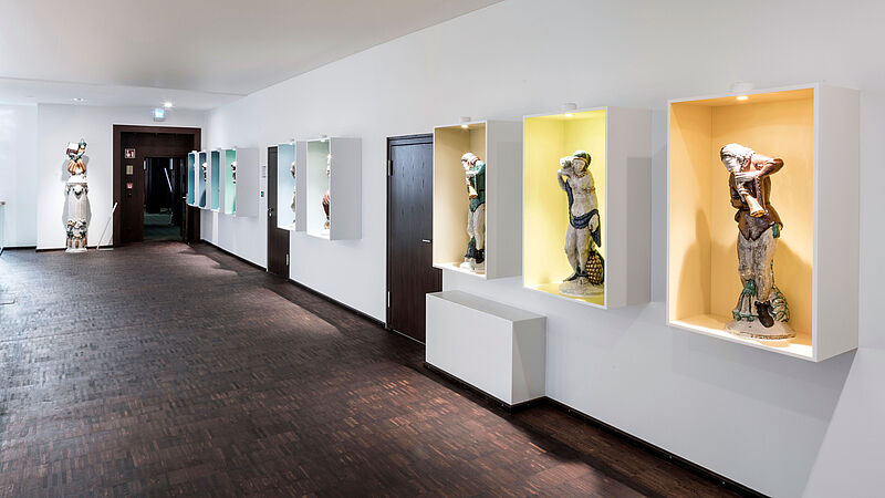Wandanstrich und Deckenanstrich im Foyers der Bahlsen Firmenzentrale - durchgeführt von Malermeister Kramer in Hannover